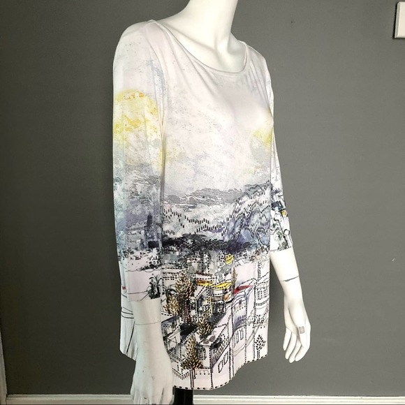 St John Graphic top / blouse with ski town scene studs Medium NEW knit - Picture 2 of 9
